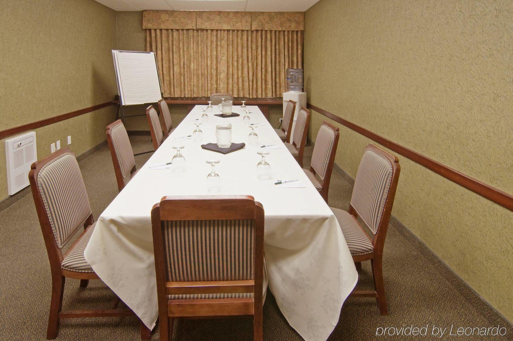 Hotel Courtyard By Marriott Regina Downtown Udogodnienia zdjęcie